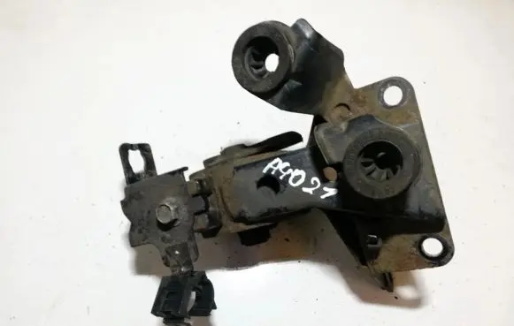 Nissan Primera Engine mount bracket 95bb9b929aa