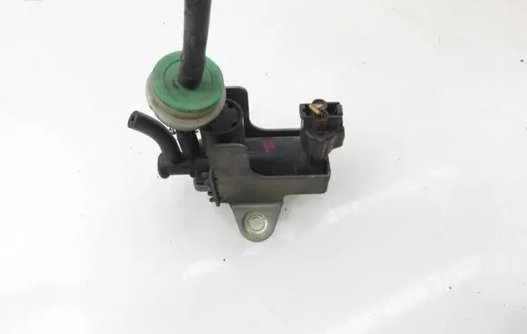 Mazda Premacy Valve vacuum 1397000700