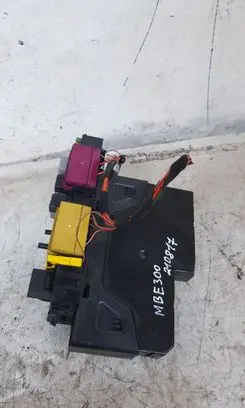 Mercedes-Benz E W212 Fuse module 2129001606