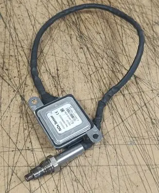 Mercedes-Benz ML W166 Lambda probe sensor A0009051512