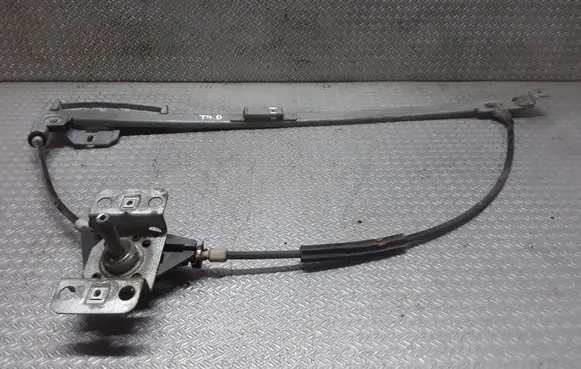 Volkswagen Transporter - Caravelle T4 Front door manual window regulator 