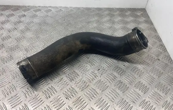 BMW 5 F10 F11 Intercooler hose/pipe 7810615