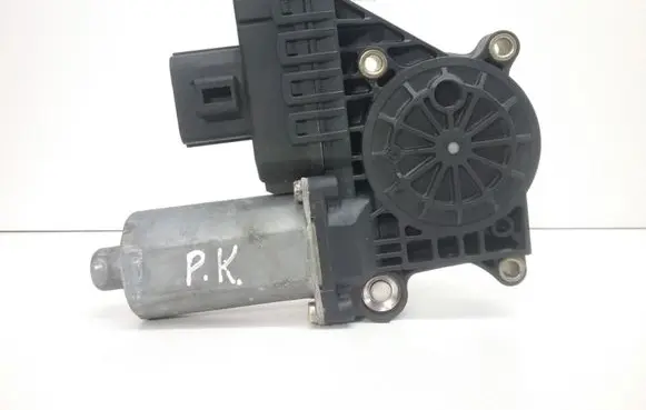 Ford Mondeo Mk III Front door window regulator motor 2100015718