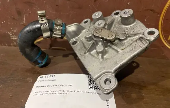 Mercedes-Benz C W204 EGR valve A6510940065