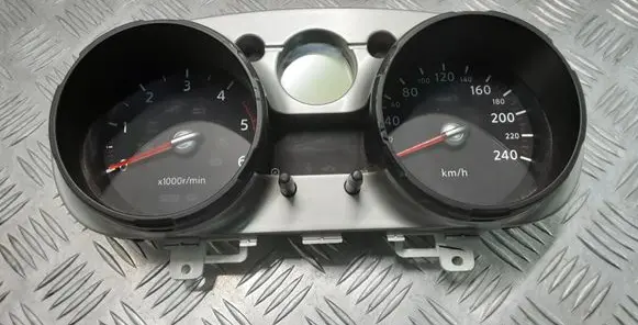 Nissan Qashqai Speedometer (instrument cluster) JD701 16JCVI5