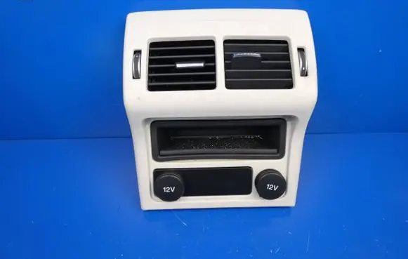 Jaguar XE Rear air vent grill 