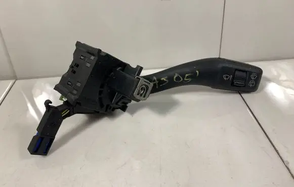 Audi A3 S3 A3 Sportback 8P Wiper control stalk 8P0953519