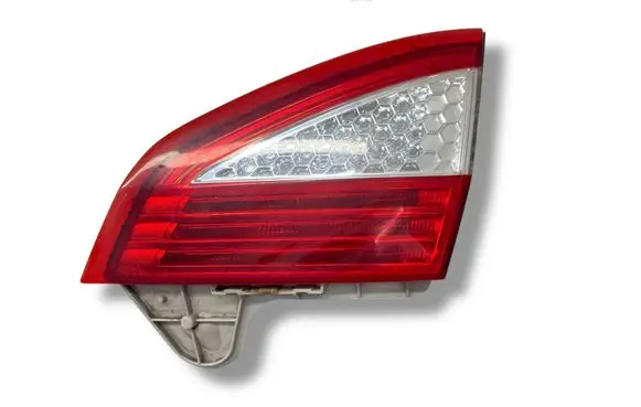 Ford Mondeo MK IV Tailgate rear/tail lights 7S7113A602 0374D