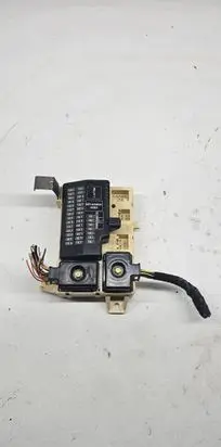 Jaguar S-Type Fuse module 4R8T14A067AB 0720041