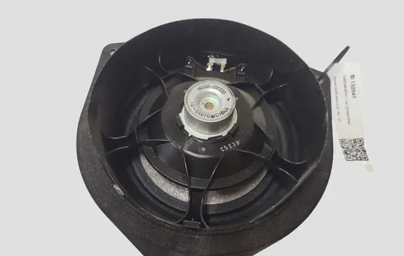 Toyota Corolla Verso E121 Front door speaker 861600F020