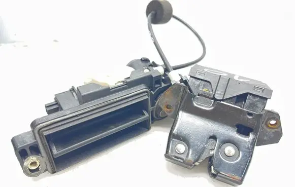 Mercedes-Benz E W211 Loading door lock A1717500085 A1717500185