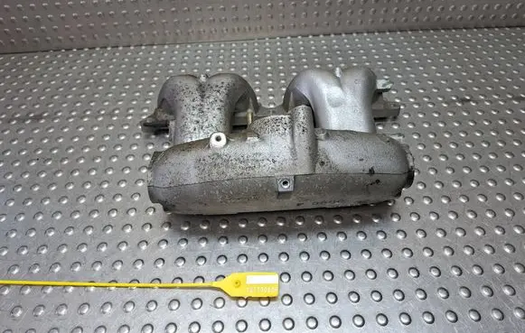 Toyota Prius (NHW20) Intake manifold S27730859