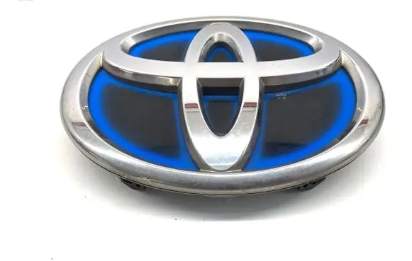 Toyota Yaris Cross Manufacturer badge logo/emblem 753100D010