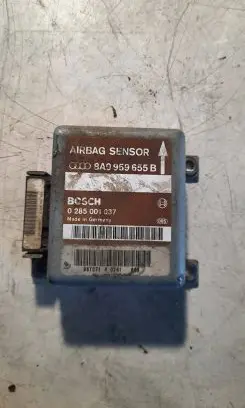 Audi A6 S6 C5 4B Airbag control unit/module 8A0959655B 96T07140241 0285001037