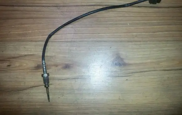 BMW X5 E70 Exhaust gas temperature sensor 2656001901 7805606