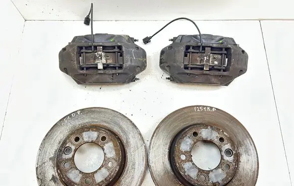 Volkswagen Touareg II Brake discs and calipers set 209286062A