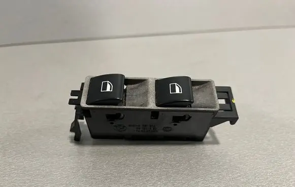 BMW 3 E46 Electric window control switch 8381512 61318381512