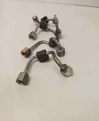 Skoda Octavia Mk3 (5E) Fuel injector supply line/pipe 