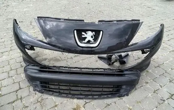 Peugeot 207 Front bumper 96801372