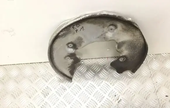 Porsche Macan (95B) Rear brake disc plate dust cover 8K0615611A