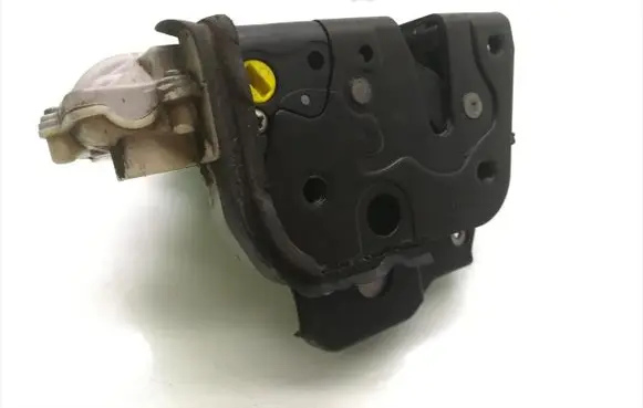 Audi A4 S4 B6 8E 8H Front door lock 8E2837015AA