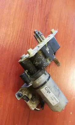BMW X5 E53 Seat adjustment motor 8251616