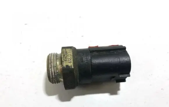Volkswagen Golf IV Coolant temperature sensor 1j0959481a