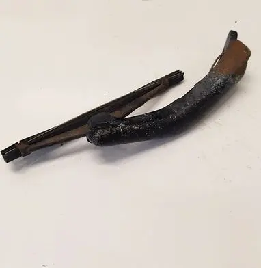Volvo V70 Headlight wiper blade 