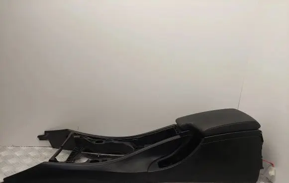 BMW 3 E90 E91 Armrest 7452061 1706755 BSS3S01C46