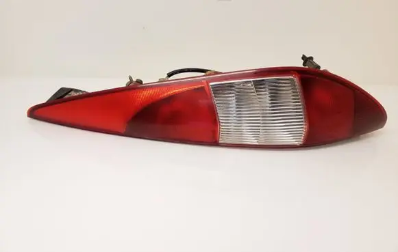 Ford Mondeo Mk III Rear/tail lights