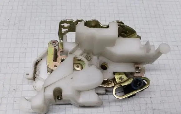 Honda Civic Front door lock