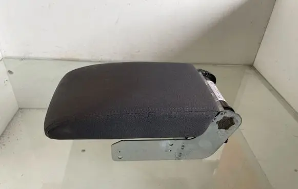 Volkswagen Golf Plus Armrest 5M0864207C 960110 1091856