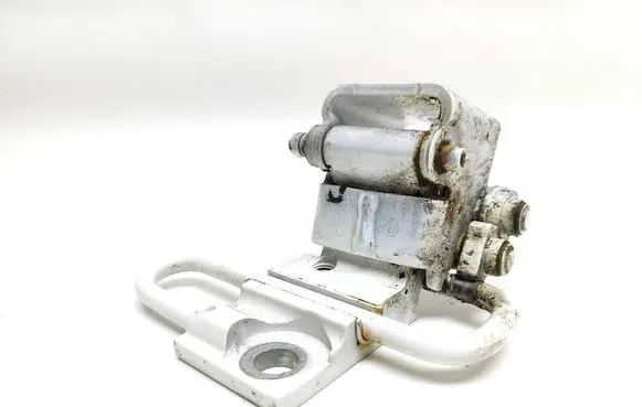 Audi A3 S3 A3 Sportback 8P Rear door lower hinge 8P4833422