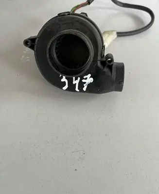 BMW 5 E39 Engine control unit/module fan 0130002831 129017451829