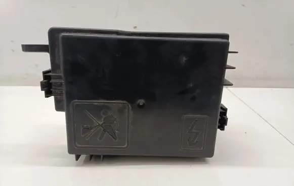 Dacia Spring Fuse box set 243805284R 243127363R