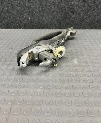 Mercedes-Benz S W126 Rear door exterior handle 1267600059