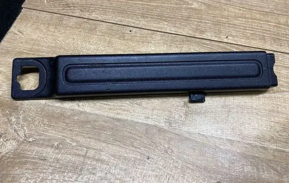 Land Rover Discovery 5 Centre console side trim rear HY3246067B