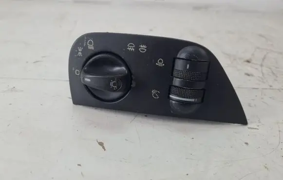 Volkswagen Polo III 6N 6N2 6NF Light switch 6N1941531N