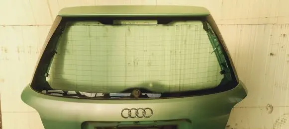 Audi A4 S4 B5 8D Tailgate/trunk/boot lid
