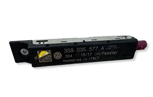 Volkswagen PASSAT B8 Aerial antenna amplifier 3G9035577A