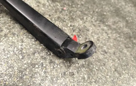 BMW 3 E30 Windshield/front glass wiper blade 