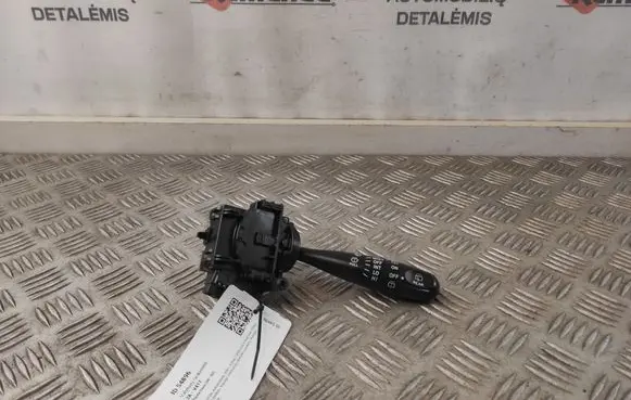 Toyota Yaris Wiper control stalk 173647