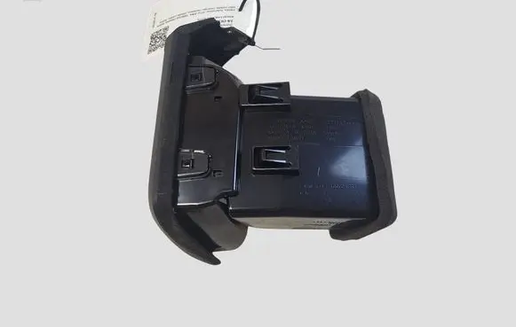 Nissan Leaf II (ZE1) Dashboard side air vent grill/cover trim 687605SK0B