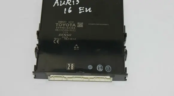 Toyota Auris 150 Keyless (KESSY) go control unit/module 8999002380