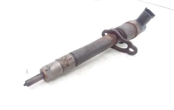 Volvo V70 Fuel injector 30777526 0986435195