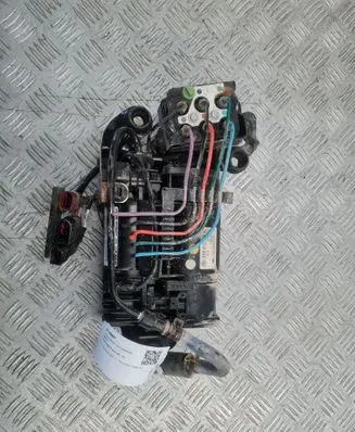 Volkswagen Phaeton Air suspension compressor/pump 3D0422885D
