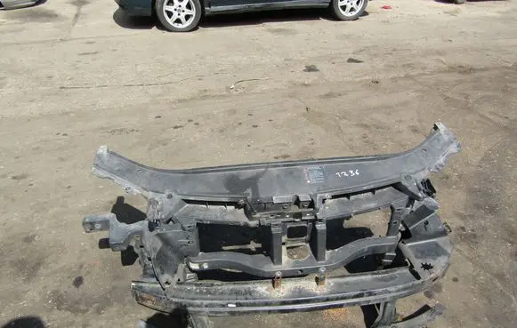Volkswagen PASSAT B6 Radiator support slam panel 
