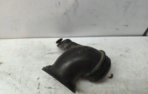 Toyota Corolla E120 E130 Intercooler air guide/duct channel 