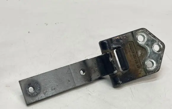 Volkswagen Caddy Rear door upper hinge 2K0827152B