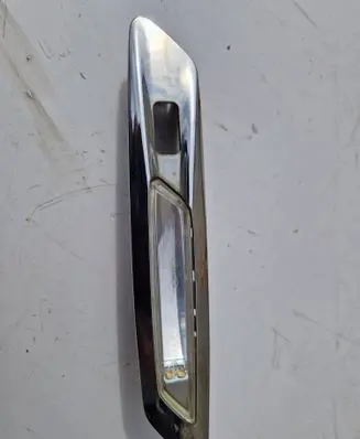 BMW 5 F10 F11 Front fender indicator light 7154168 715470